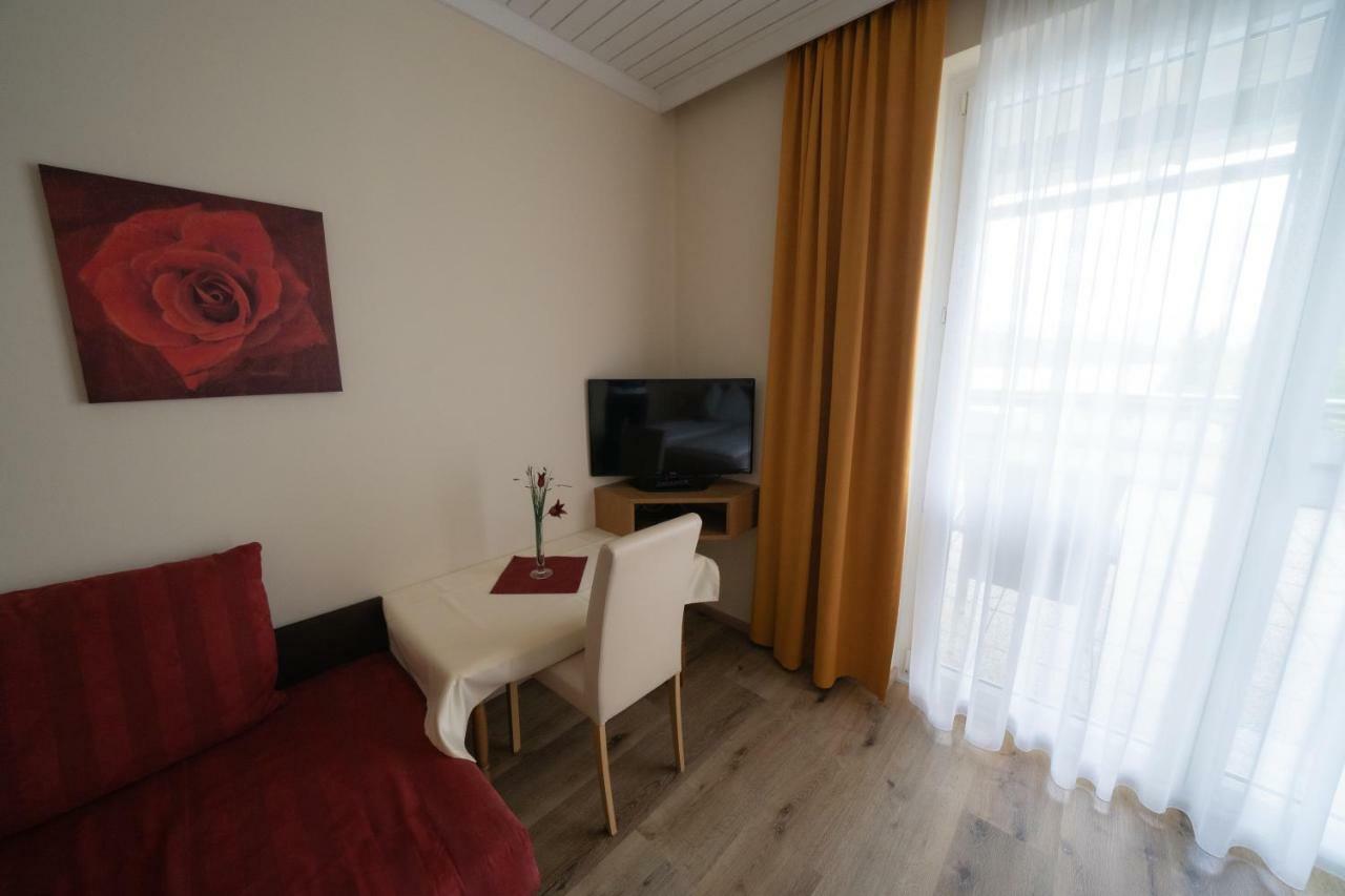 Pension Pleikner Millstatt Exterior foto
